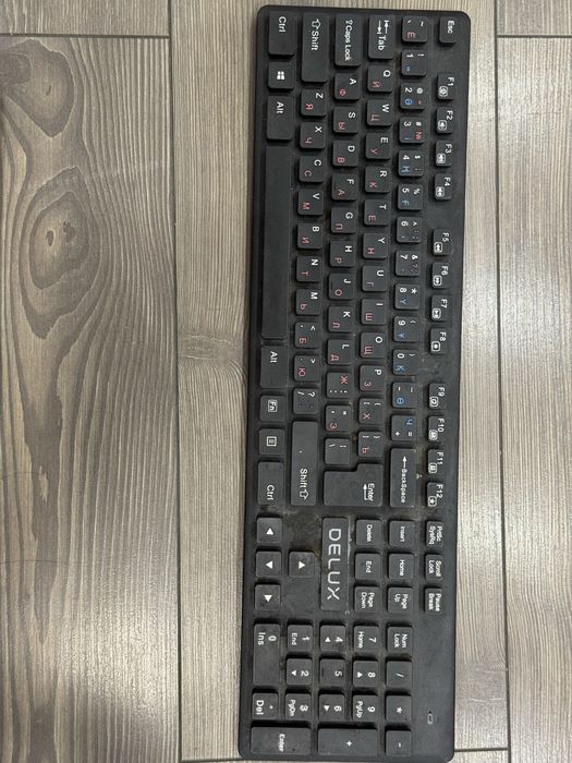 Продам клавиатуры б/у: Apple iMac, Logitech и Delux