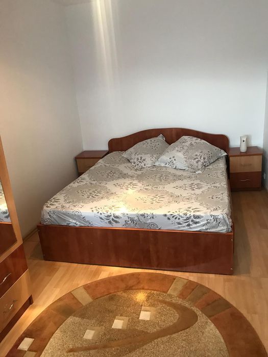 Vand apartament 2 camere Caransebeș strada Tarinei