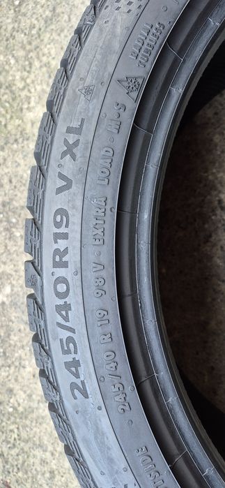 4 anvelope iarna Continental 245/40/19,dot 2020.Pret pe bucata