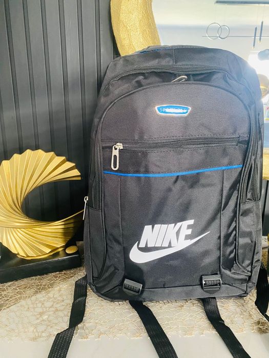 Ghiozdane de școală nike