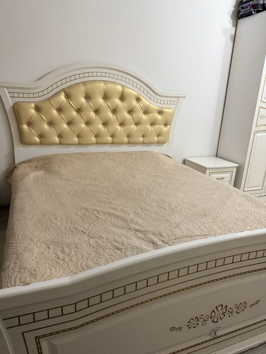 Спальный гарнитур бу