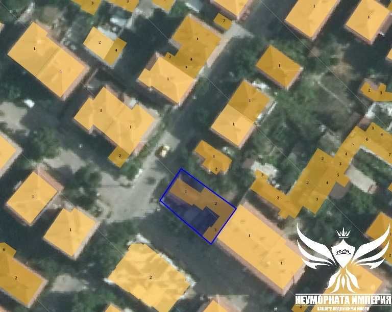 Продавам стара къща 110РЗП с двор 240кв. в гр.Асеновград кв.Зъбче