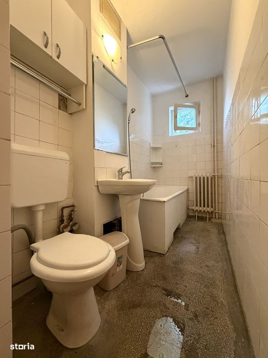 Apartament 3 camere, 50 mp utili, etaj 3, zona - Dacia