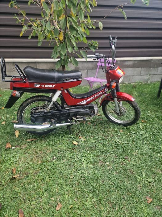 Moped puch hero.