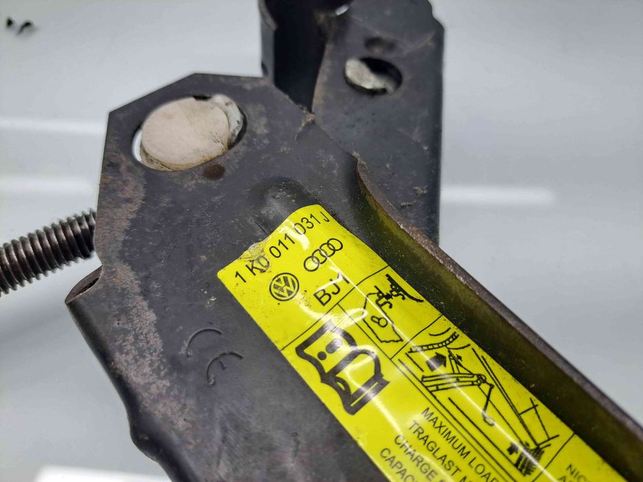 Set cric si cheie Seat Leon (1P1) FR [Fabr 2005-2011] 1K0011031J