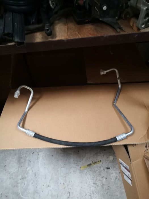 Conducta ac Dacia Duster 1,6 16 Valve cod 924906247r