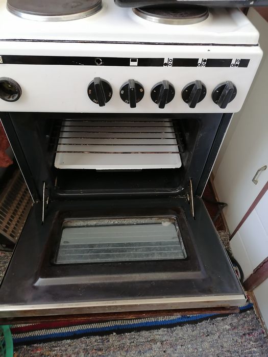 Готварска Печка Мечта и електрически чайник с нагревател! !