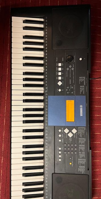 Orga yamaha psr e333
