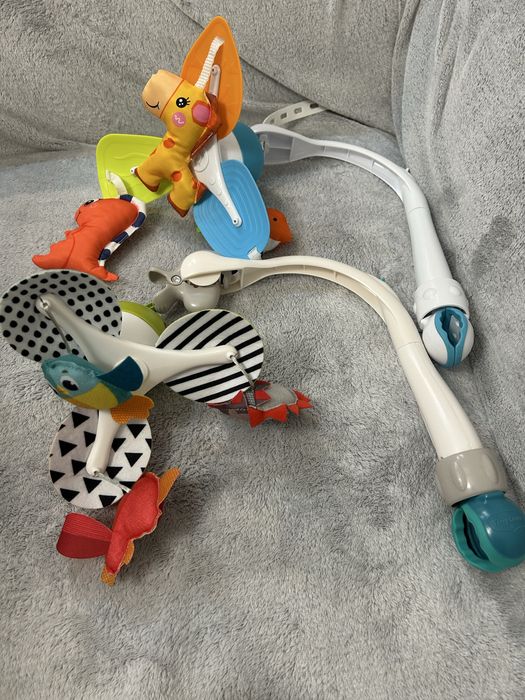 Музикална въртележка- 2броя/ Tiny Love/ Bedside Bell Baby