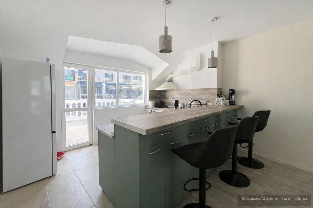 Дава се под наем Тристаен апартамент в Варна, Колхозен пазар - 96 кв.м за 750 € - Снимка #2