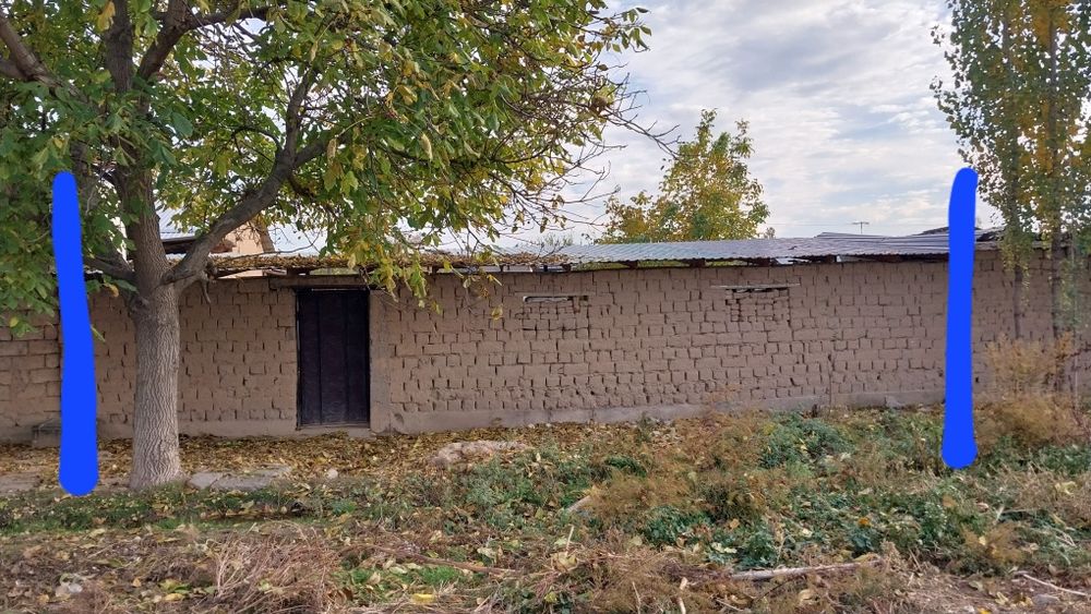 Уй сотилади. Кибрай тумани Дархан махалласида.