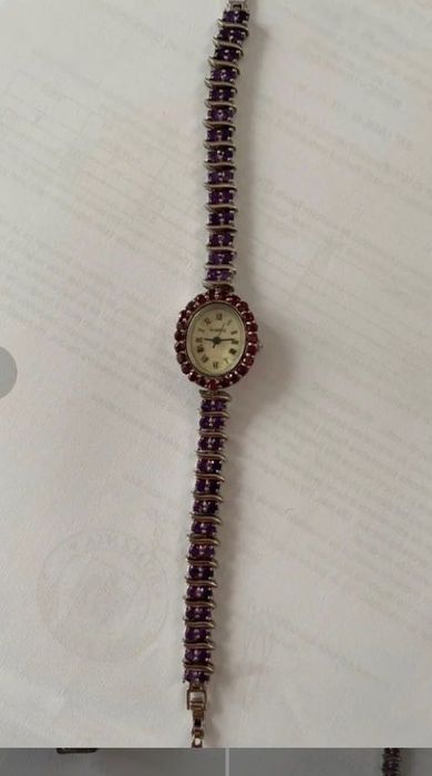 Vând ceas din argint cu pietre semipretioase