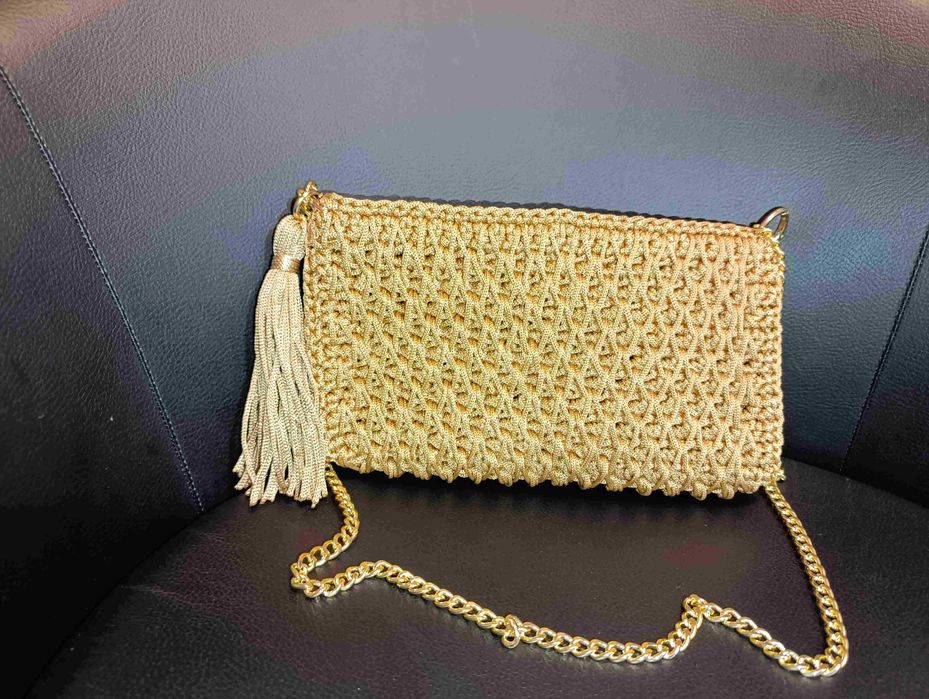 Posete crosetate la comanda