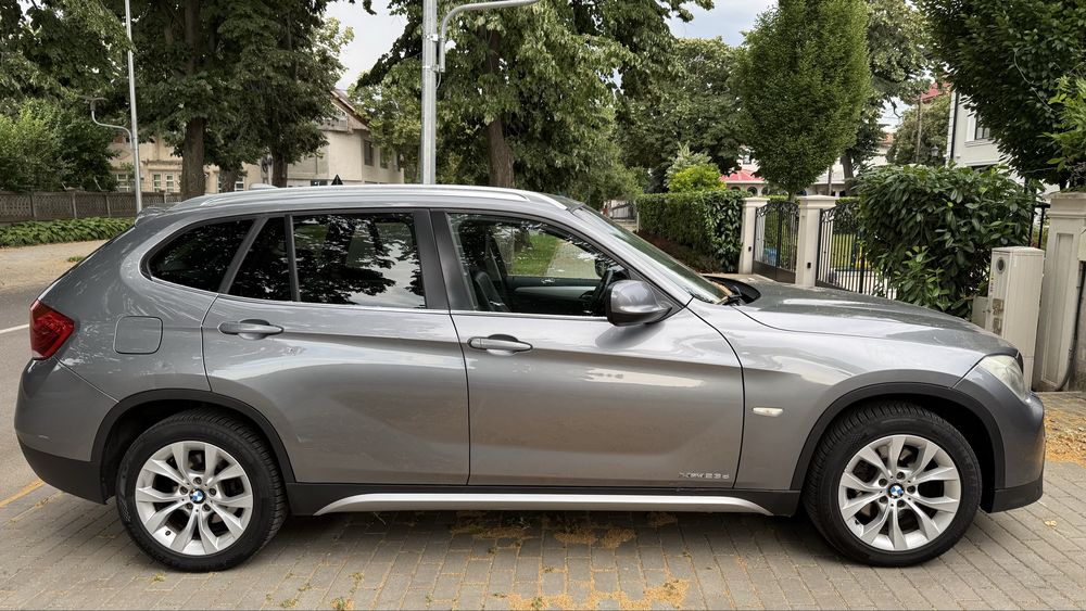 BMW X1 xDrive 204CP automat