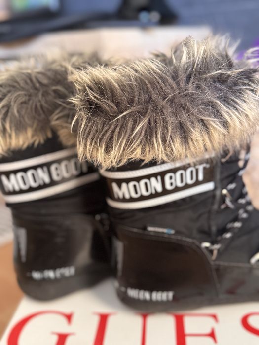 Апрески на Moon Boot