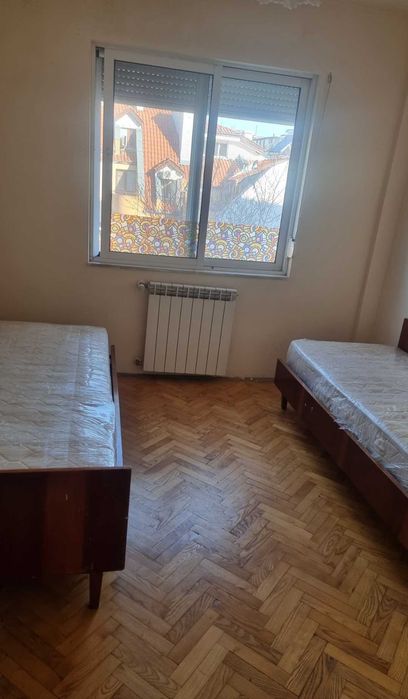 Дава се под наем Тристаен апартамент в Пловдив, Кършияка - 80 кв.м за 382.5 € - Снимка #3