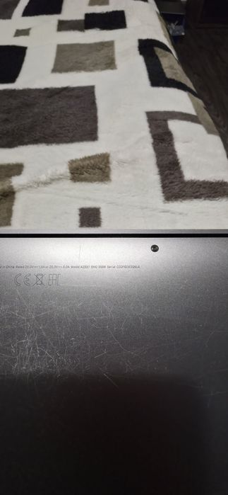 Mackbook air A2337 pentru piese