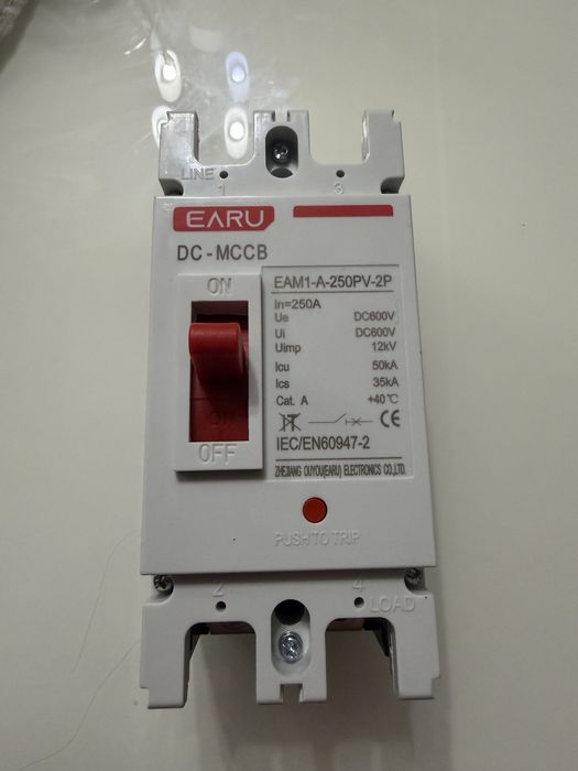 Автоматичен прекъсвач DC 600v / 250A