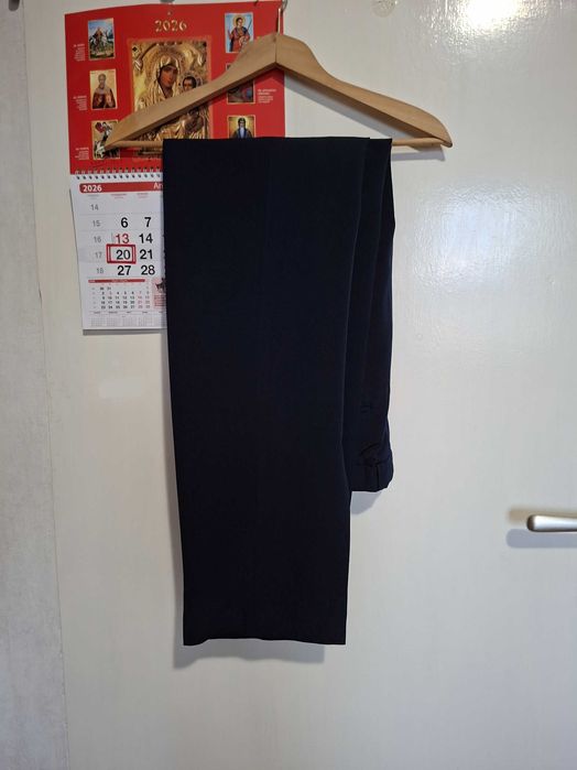 Подарявам мъжки костюм за абитуриентски бал (и не само)