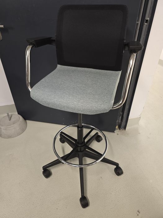 Scaun înalt de birou