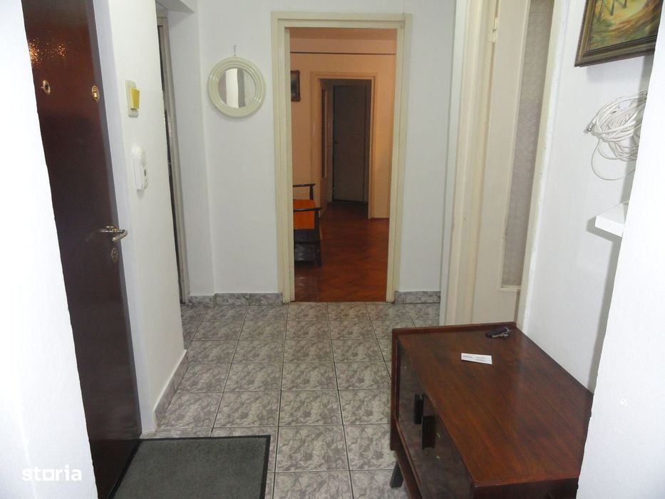 Apartament 4 camere, 2 bai, 2 balcoane, etaj 1, bloc reabilitat Vlaicu