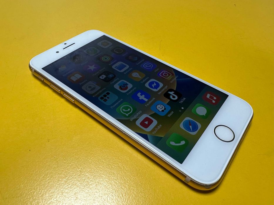 Apple iPhone 8 64G Gold