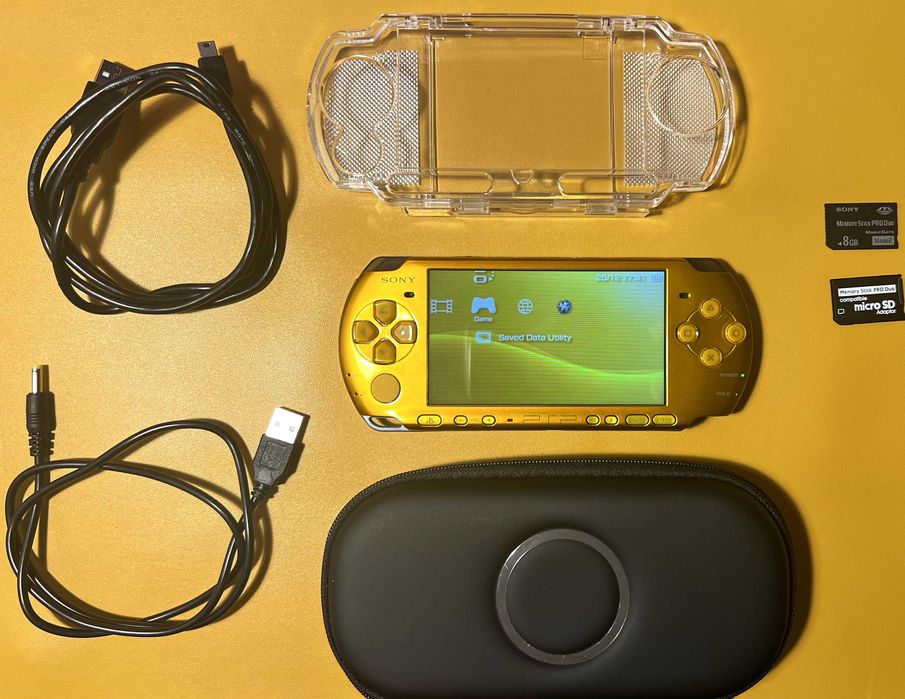 Playstation Portable 3000 PSP modat, auriu, ca nou