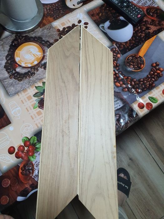 Parchet triplu stratificat Pallido Chevron