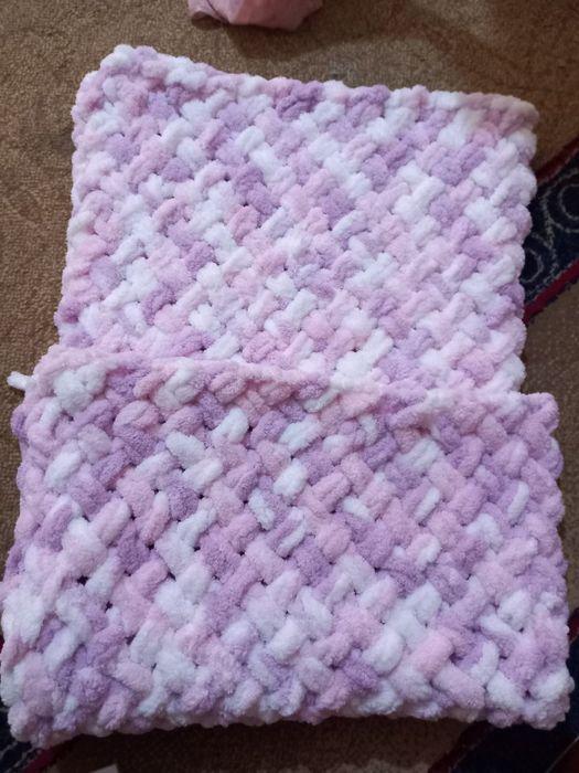 Тукилган кугирчоклар ва сумкалар сотилади