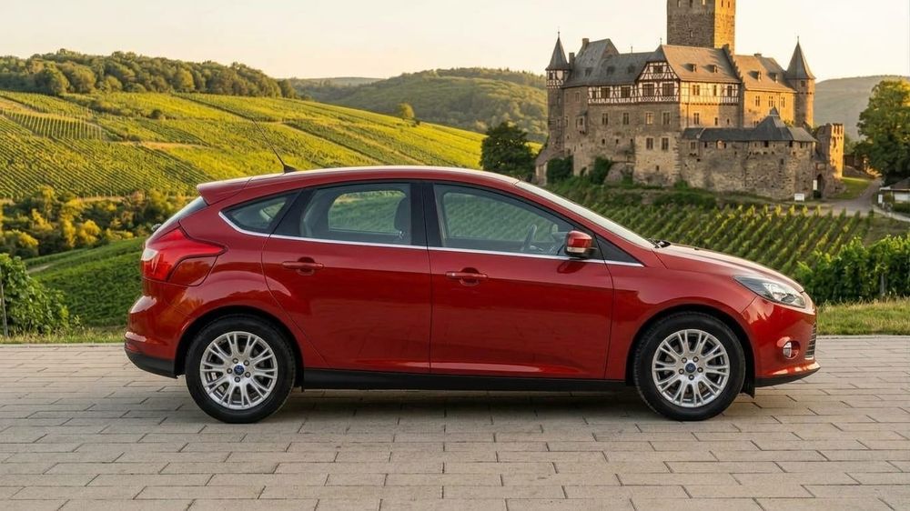 FORD Focus 2011 — imagine 5