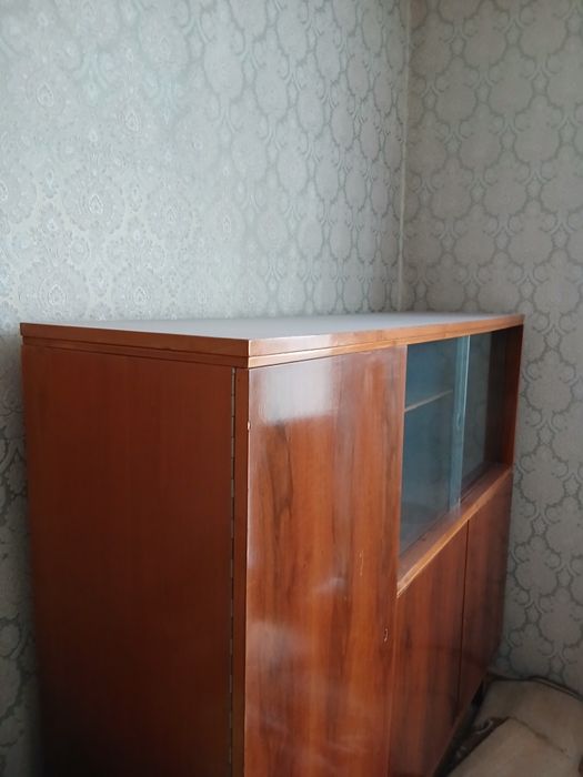 1 сервант и полки качество