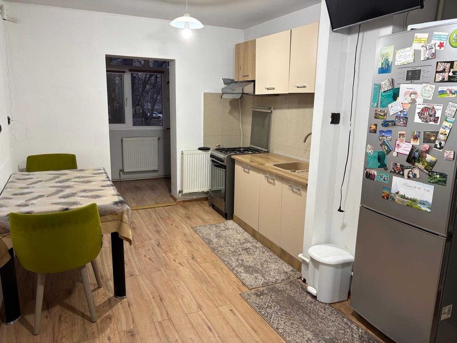 inchiriez apartament 3 camere