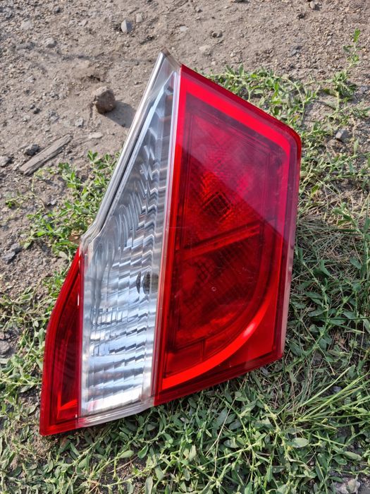 Задний фонарь от камри 50