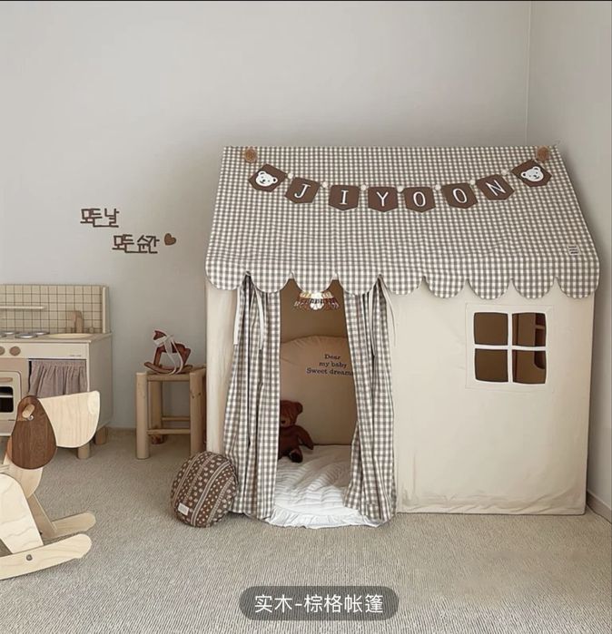 Детский деревянный домик