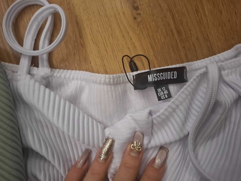 Бодита с къс и с дълъг ръкав