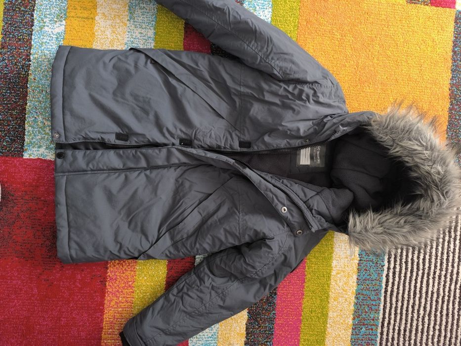 Geacă de iarna băieți mărimea 134-140