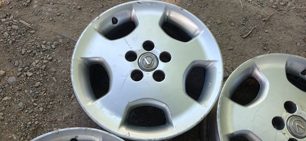 Комплект оригинальных дисков R17. Toyota. Highlander