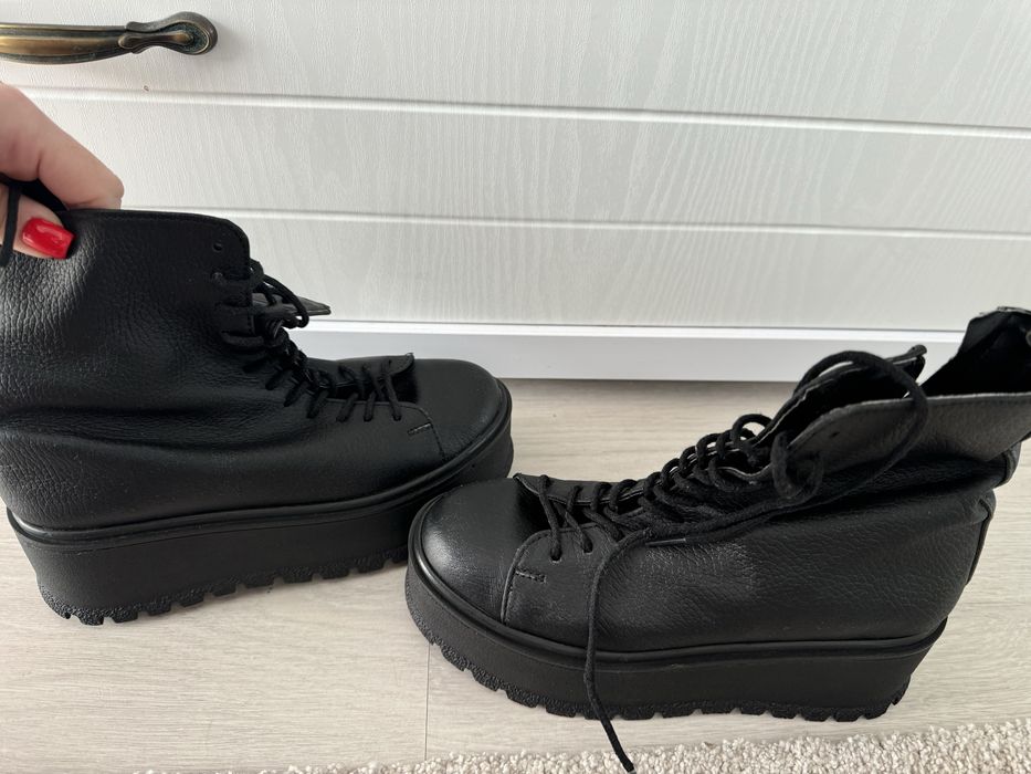 Bocanci/ghete cu siret Minelli, marimea 35, piele