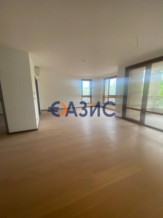 Продава се Четиристаен апартамент в к.к. Слънчев бряг - 280 кв.м за 674 €/кв.м - Снимка #13
