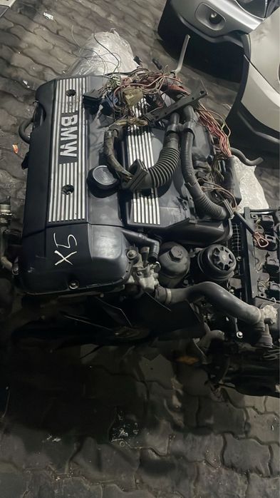 Двигатель м54б30 от х5