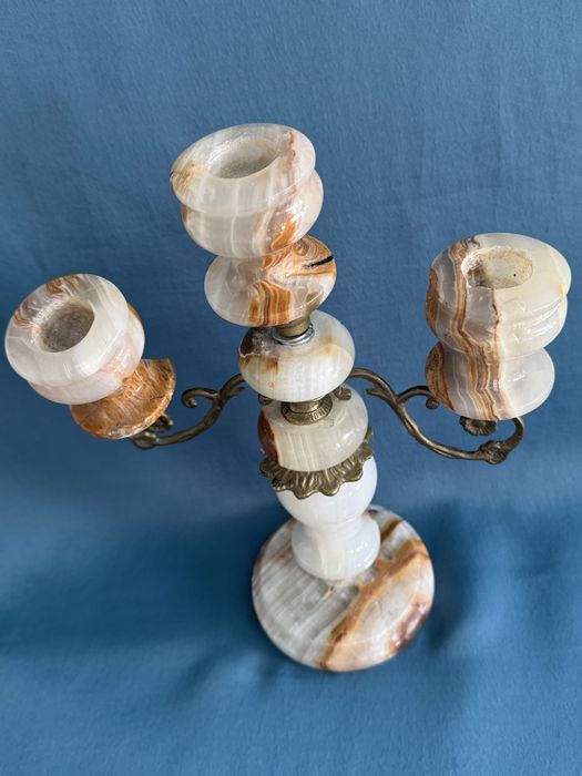 Свещник от Оникс