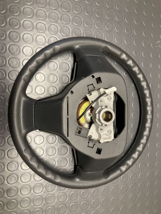 Волан с еърбег за тойота рав4/Toyota Rav4 06-08г