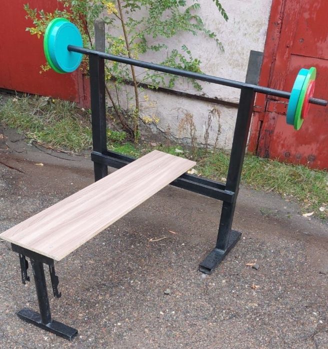 Лежак со штангой и блинами 50кг