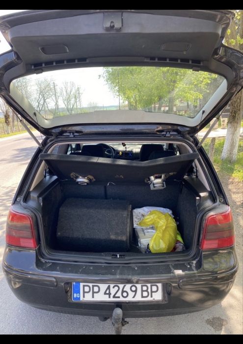 Продава се Golf 4 2.0 бензин