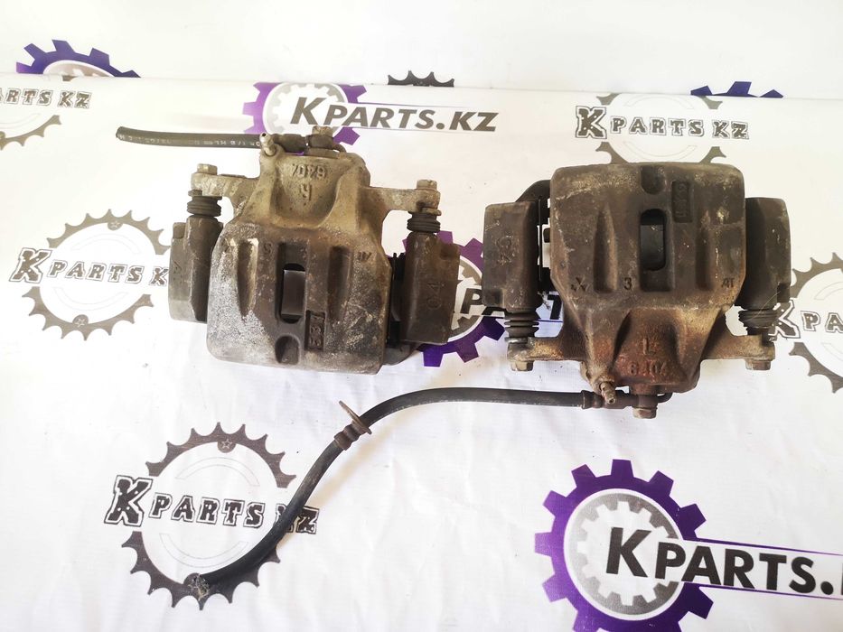 Суппорта (супорт) передние на тойоту Хайландер