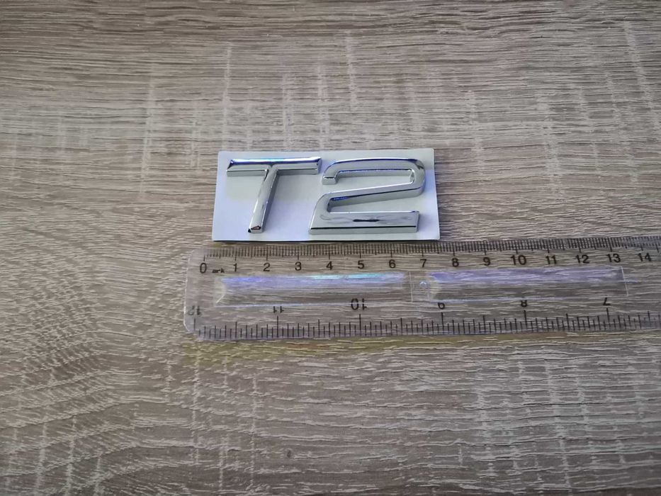 сребристи емблеми Волво Volvo T2