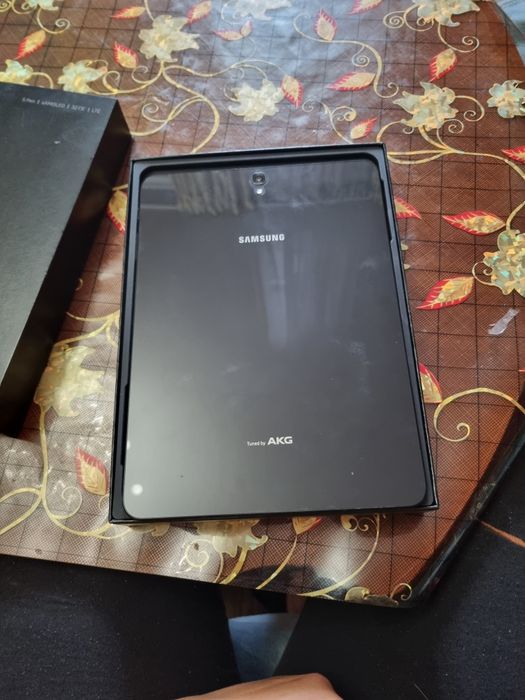 Планшет Samsung Galaxy Tab S3
