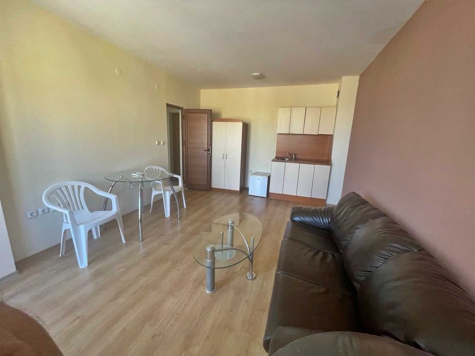 Продава се Двустаен апартамент в к.к. Слънчев бряг - 68 кв.м за 1028 €/кв.м - Снимка #5