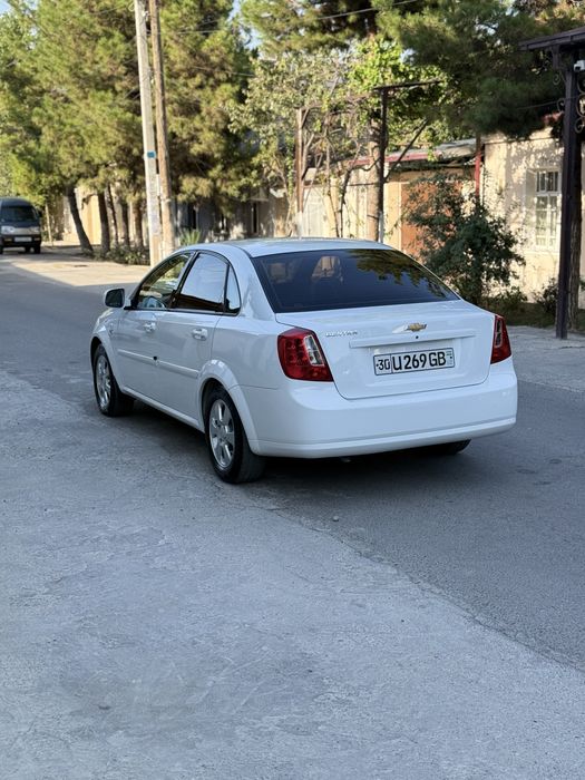 Chevrolet Jentra