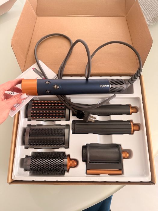 Dyson Мултифункционален професионален сешоар